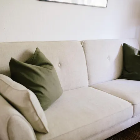 Stay-a-while I Emilio I Wlan *