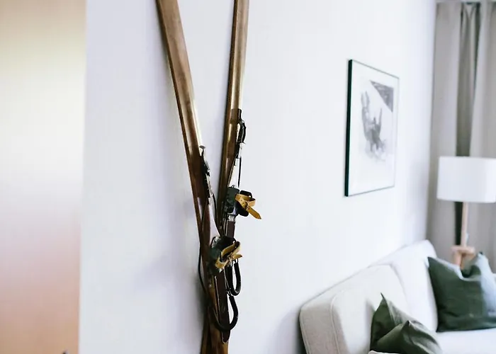 Stay-a-while I Emilio I Wlan *